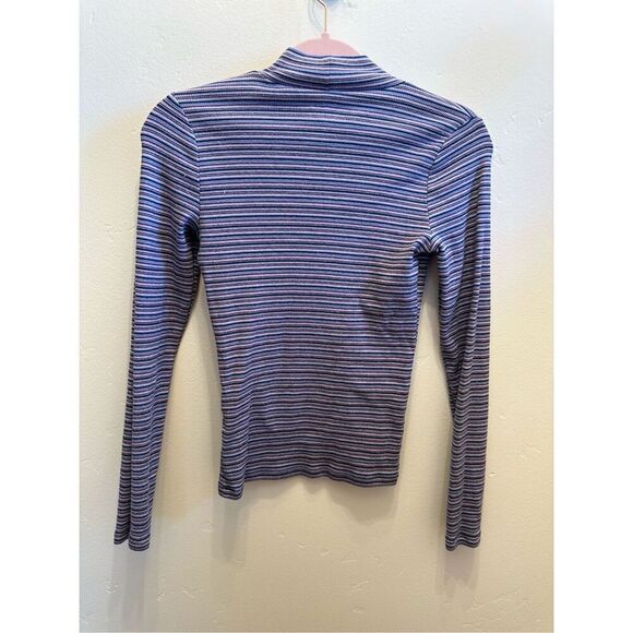 Hollister Must Have Collection Blue and Pink Stripe Long Sleeve Turtleneck Size - Picture 4 of 4